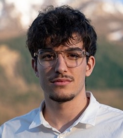 Téo Bucchioni, créateur de contenu et community manager chez Stratégie LG